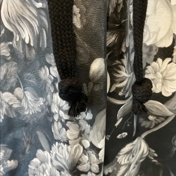 Jogger Faux Leather Pants Carbon Rue 21 Most Wanted Pull On Sz S Inseam 28” nwot - Picture 6 of 13